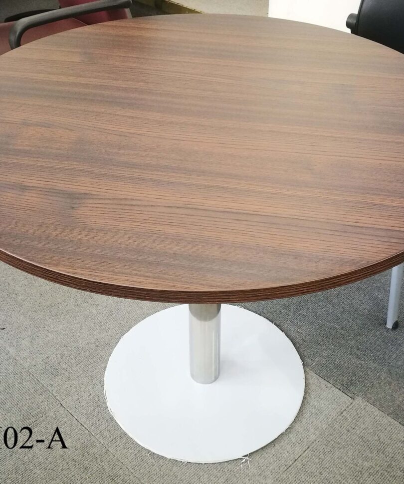 CFM02-A-Confrance Table